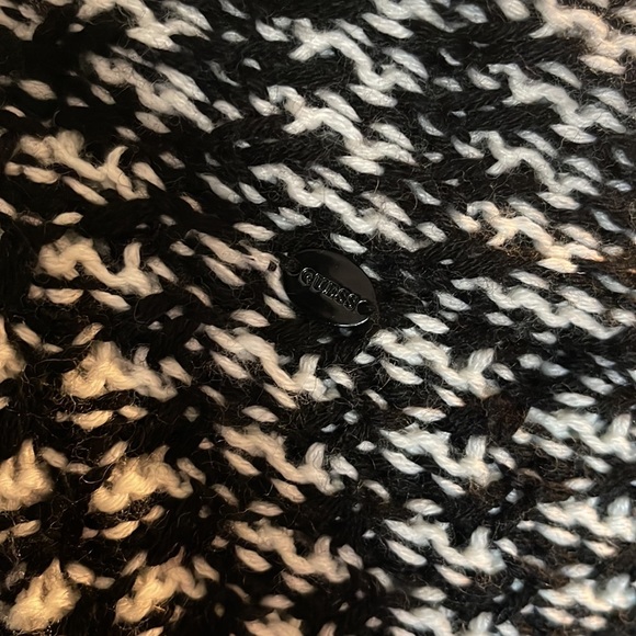 Guess sweater *** Sold*** - Picture 7 of 8